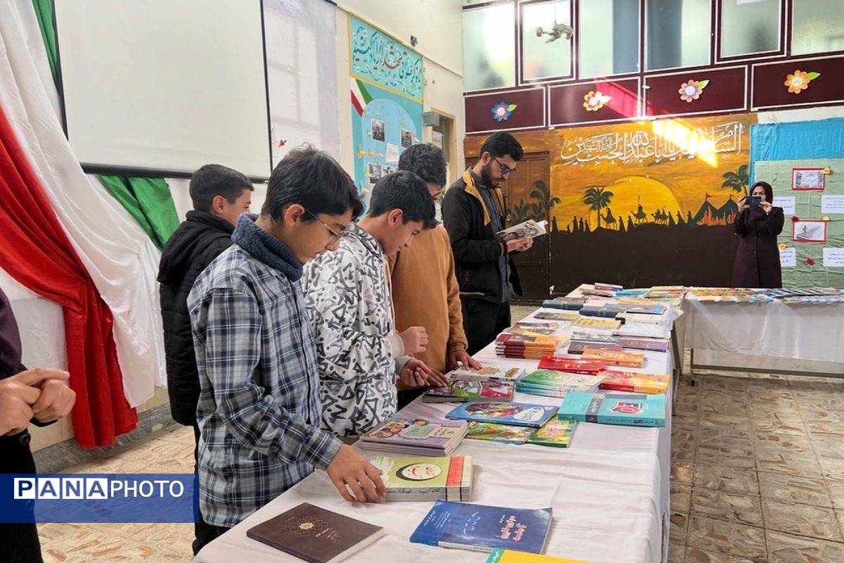 هفته کتاب با سه رویداد فرهنگی در شهرستان فیروزکوه کلید خورد