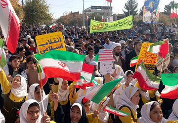 ۱۳ آبان یادآور ایستادگی ملت ایران در برابر استکبار جهانی است