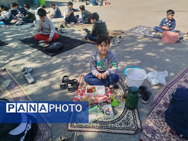 صبحانه سلامت در مدرسه پسرانه مبین شیروان