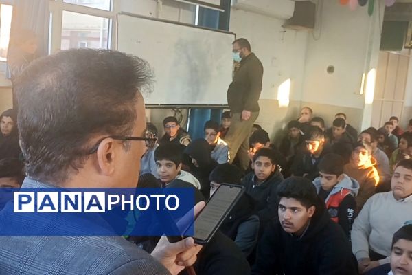 مراسم عزاداری حضرت فاطمه زهرا (س)در دبیرستان هیأت امنایی رازی