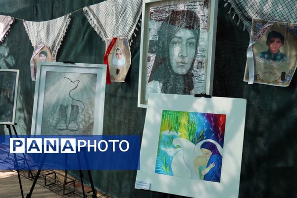 برپایی نمایشگاه مقاومت به مناسبت هفته دفاع مقدس در اداره‌کل آموزش‌وپرورش استان البرز