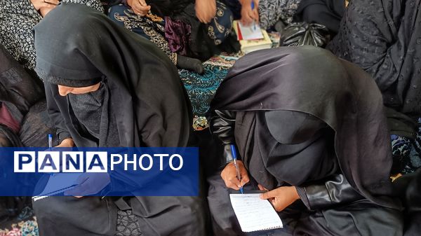 جلسات تفسیر قرآن در منازل مردم شهرستان مارگون