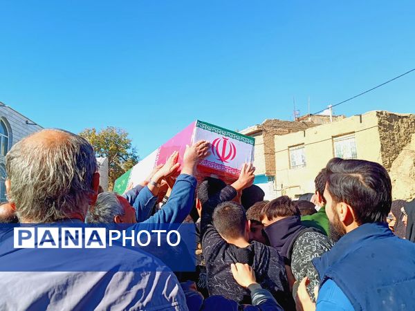 مردم علی‌آباد دمق جوکار از شهید گمنام استقبال کردند