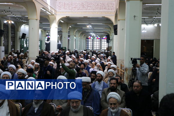 برگزاری مجمع مبلغان ماه رمضان استان اصفهان و آیین تجلیل از چهره‌های ماندگار تبلیغی استان و گرامیداشت آیت الله مستجابی  