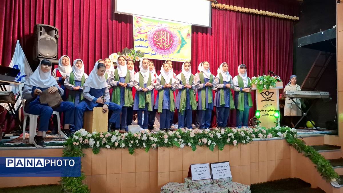 گرامیداشت روز مادر مدرسه دخترانه ۱۷ شهریور 