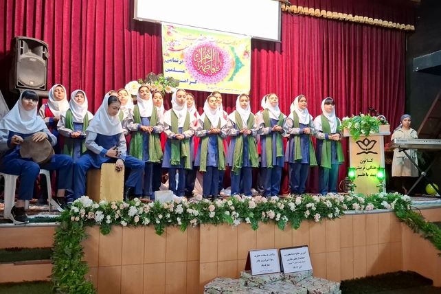 گرامیداشت روز مادر مدرسه دخترانه ۱۷ شهریور 