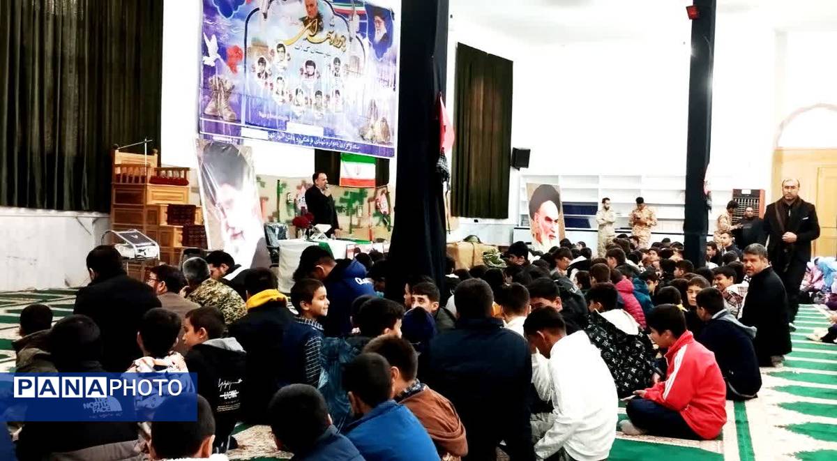 یادواره شهدای معلم و دانش آموز شهر زاوین 