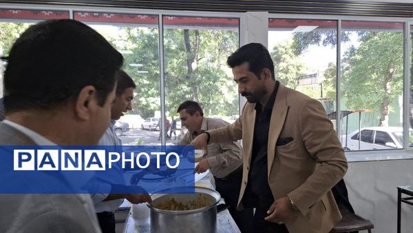 همایش پیاده‌روی کارکنان آموزش‌وپرورش کهگیلویه و بویراحمد به مناسبت هفته معلم و ولادت امام رضا (ع)