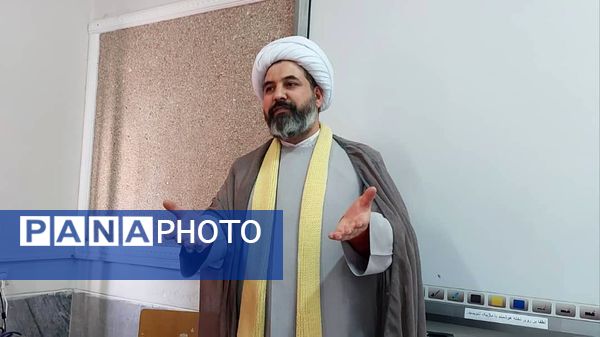 کارگاه آموزشی دوره مجری‌گری ویژه دانش‌آموزان دختران استان البرز 