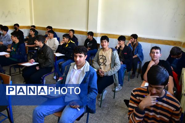 بازدید سرزده مدیرکل آموزش و پرورش کهگیلویه و بویراحمد از مدارس شاهد