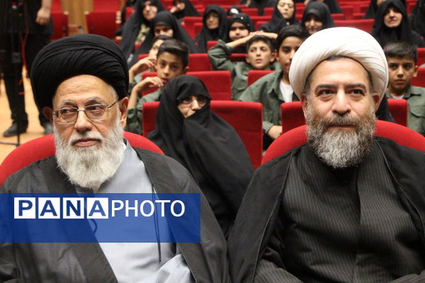 چهارمین سالگرد شهادت استاد طلبه مجاهد محمدحسین فرج نژاد و خانواده ایشان در یزد