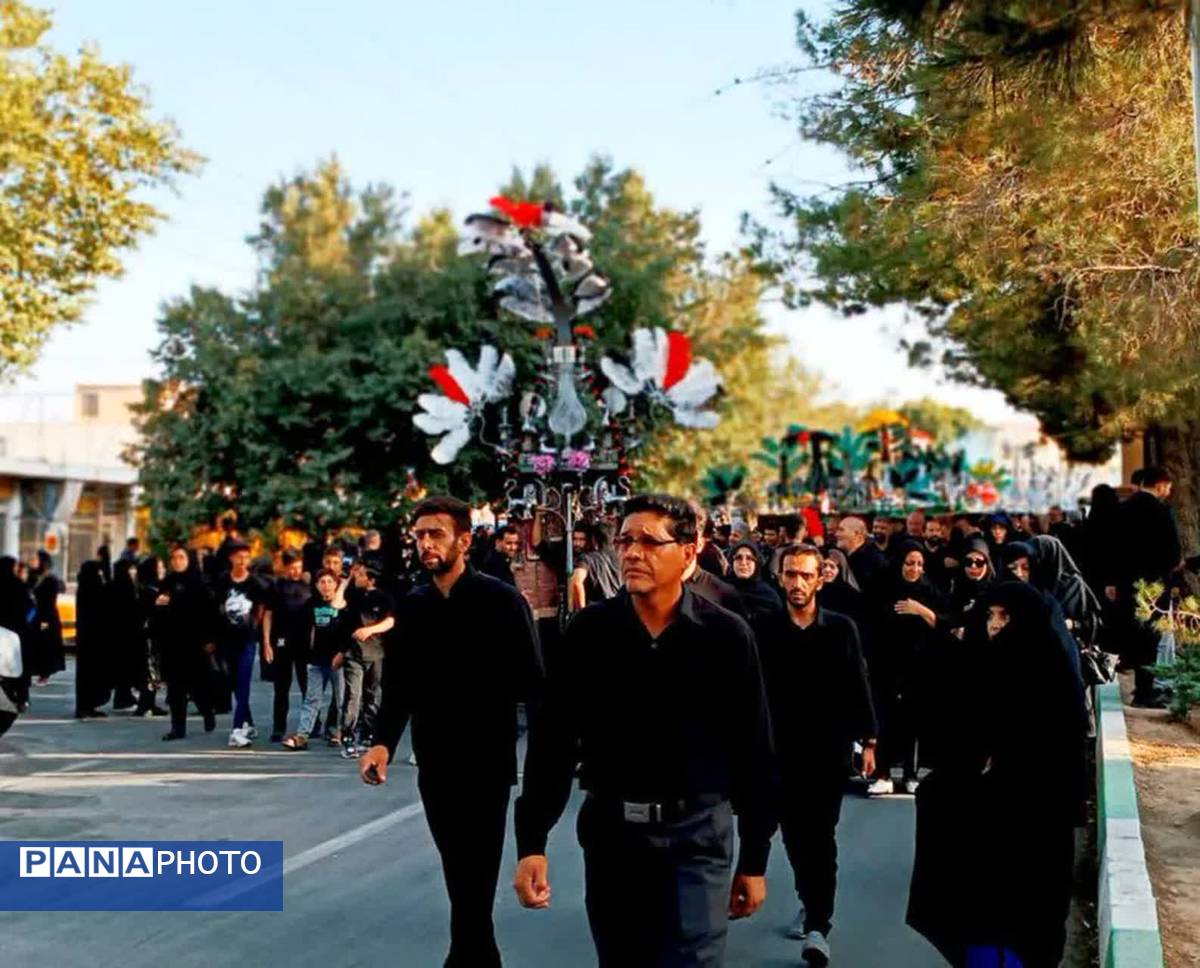 جاماندگان اربعین در شهرضا: اشک و امید در مسیر میدان حر تا امامزاده شاهرضا (ع)