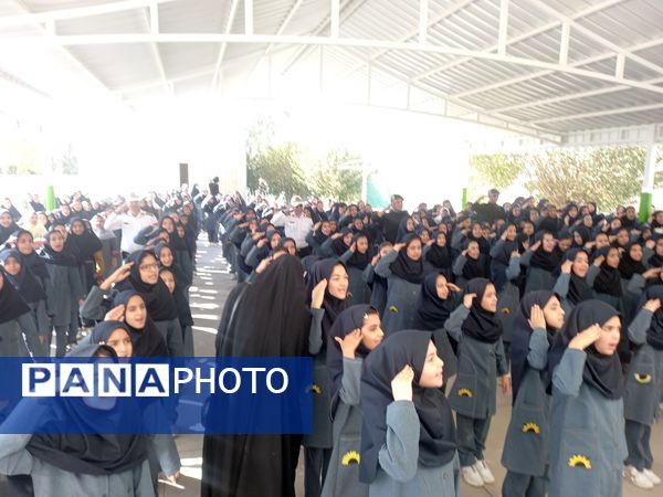گرامیداشت هفته نیروی انتظامی در دبستان فرهنگ فرازمند