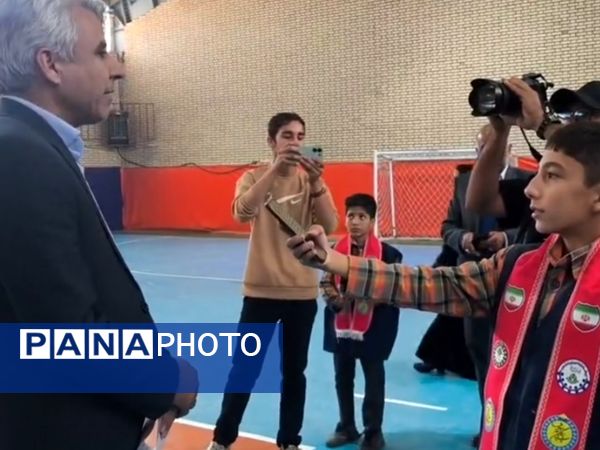 حضور پر شور خبرنگاران پانا در جشن کتاب روستای فدافن