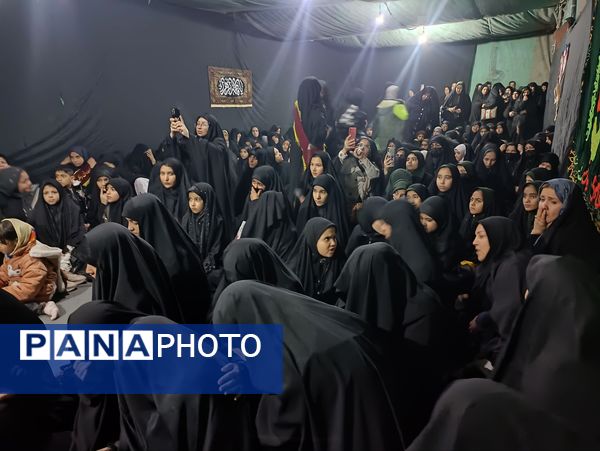 تشییع پیکر شهید گمنام در نمایشگاه یاس کبود 