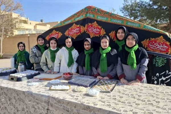 برگزاری موکب ایّام فاطمه(س) در دبیرستان حضرت ابوالفضل(ع)