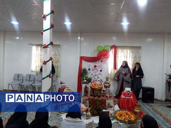 مدرسه نمونه سردار شهید محمدی پور خلیل آباد میزبان شادی یلدا 