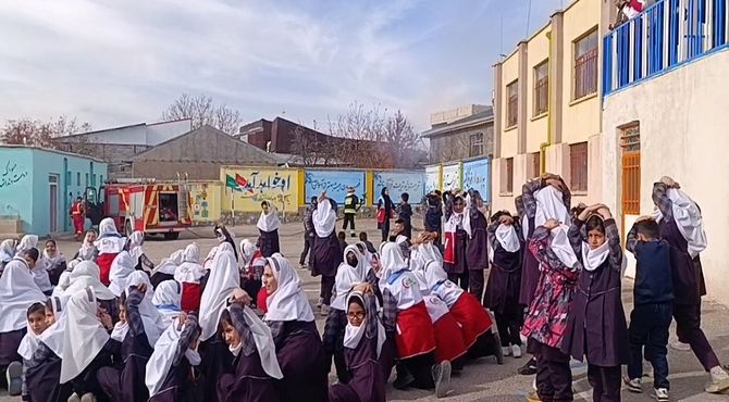 برگزاری بیست و هفتمین مانور سراسری زلزله و ایمنی درشهرستان خلخال