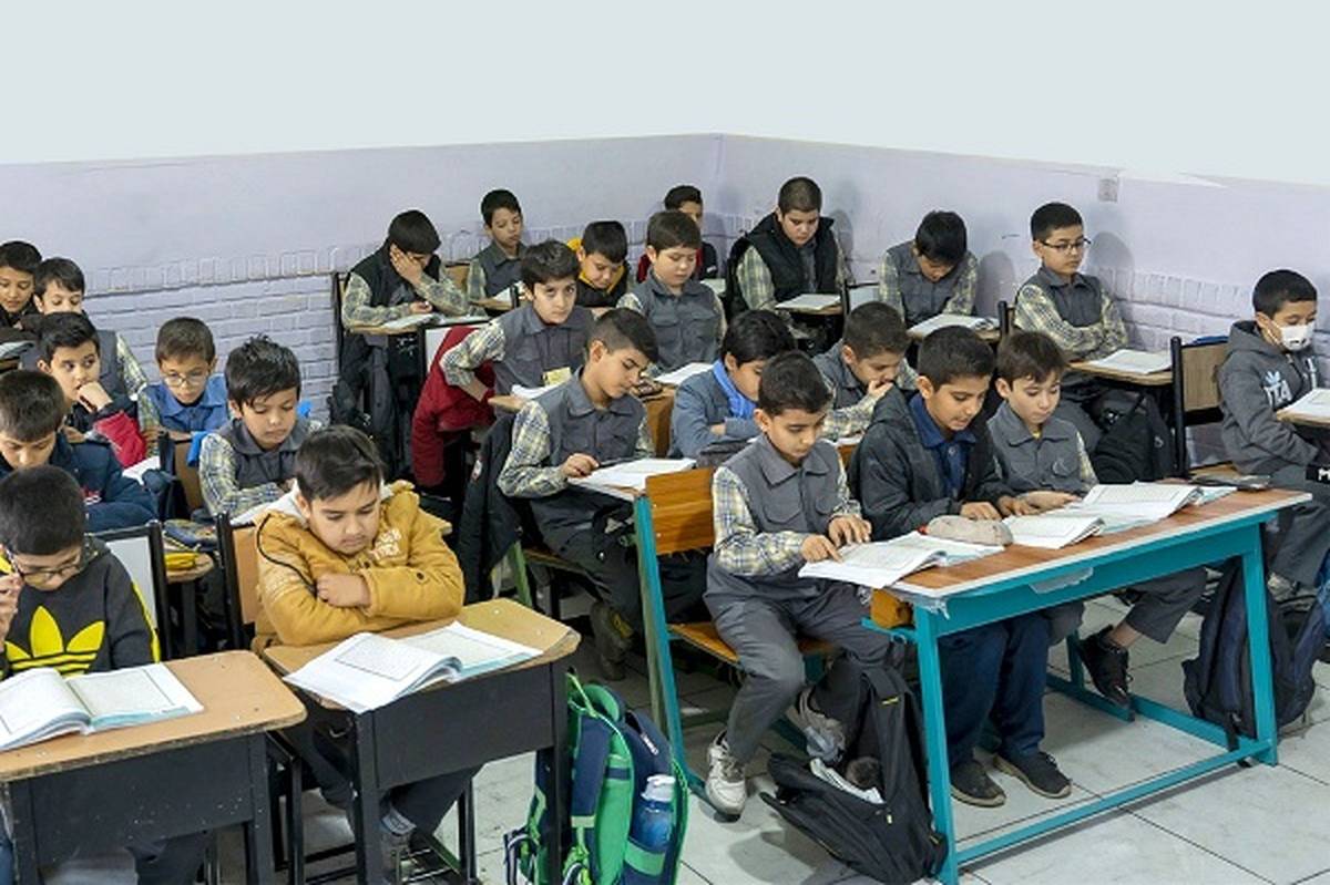 تعطیلات تابستان چالش دوگانهای برای نظام آموزشی ایجاد میکند