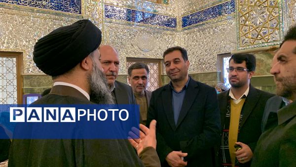 جشن تکلیف دانش آموزان دختر در حرم حضرت زینب (س)