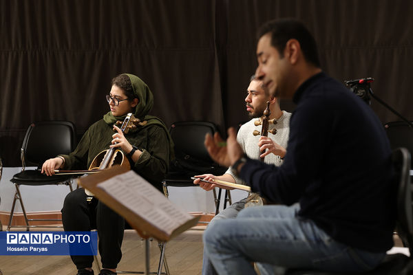 تمرین ارکستر سازهای ایرانی با عنوان «راهی بزن»