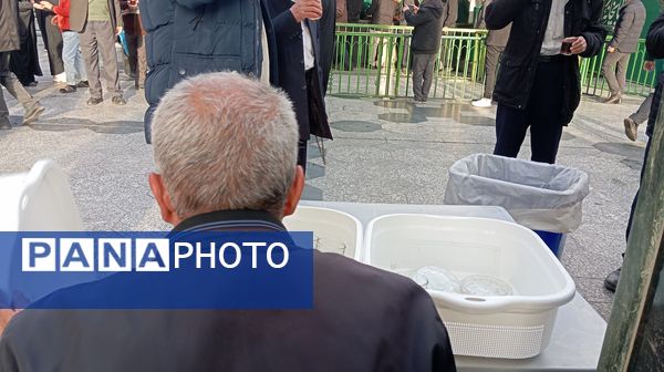 پذیرایی از زائران علی ابن موسی الرضا (ع)