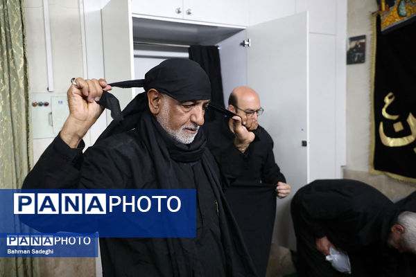  عزاداری روز تاسوعای حسینی در هیات سقاهای همدانی مقیم مرکز