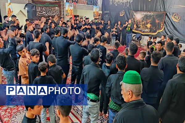 مراسم عزاداری آقا ابا عبدالله الحسین (ع) در شب عاشورا حسینی در شهر بار 