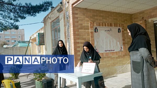 اجرای آزمایشات جذاب علوم در کاشمر