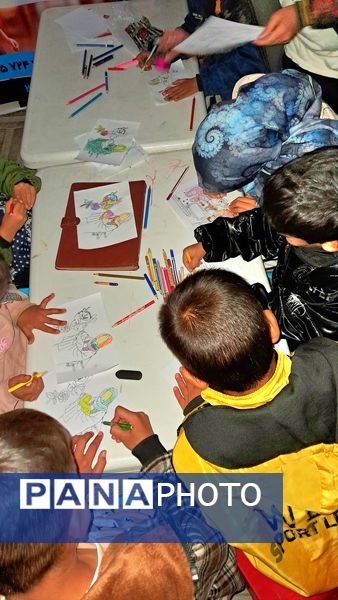 برپایی غرفه فرهنگی کودک در شهرستان کاشمر 