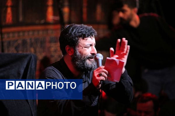 مراسم پرفیض سومین شب احیای لیالی‌القدر در آستان مقدس امام زاده طاهر کرج