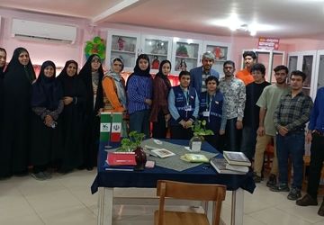 گردهمایی دوستانه شاعران نوجوان شیرازی در کانون پرورش فکری