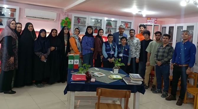 گردهمایی دوستانه شاعران نوجوان شیرازی در کانون پرورش فکری