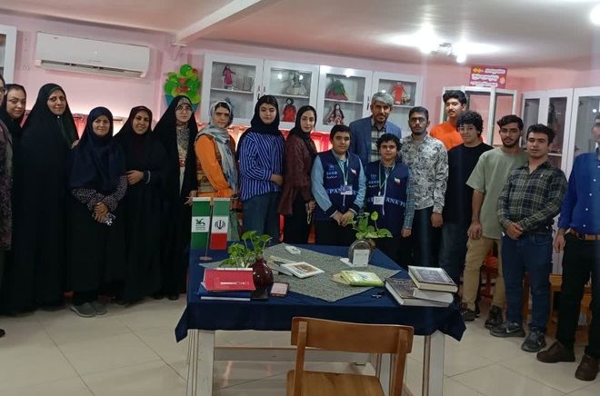 گردهمایی دوستانه شاعران نوجوان شیرازی در کانون پرورش فکری