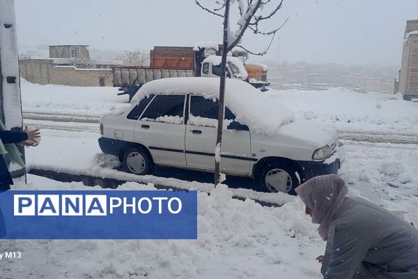 عروس فصل‌ها باری دیگر مهمان شهرستان بن