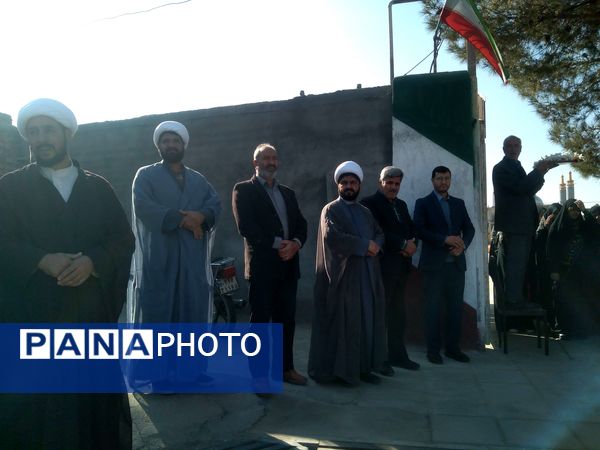 مراسم وداع با شهید گمنام در دبیرستان مرحوم صفری شهرستان خلیل‌آباد 