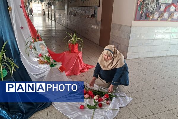 دانش‌آموزان مدرسه سمیه به استقبال دهه فجر رفتند