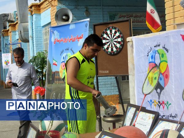 آیین افتتاح زمین چمن مصنوعی شهید دانشجو