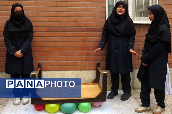 مراسم هفته پژوهش در دبیرستان بانو عفت آهنگری شهرری