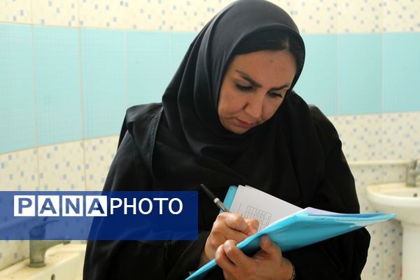 بازدید از مدرسه سعادت جهت برسی وضعیت ایمنی و بهداشت  براساس اصول آیین نامه بهداشت محیط مدارس