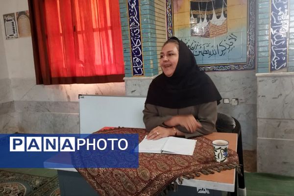 همفکری مدرسه و اولیا در جلسه انجمن اولیا و مربیان دبیرستان طالقانی داریون