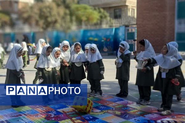 برگزاری جشن روز دانش‌آموز در مدارس ناحیه دو شهرری 