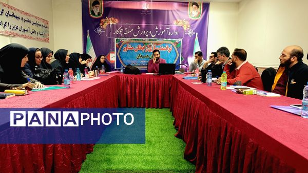 کارگاه توانمندسازی رابطان مشاوره استان همدان با رویکرد سامانه نماد