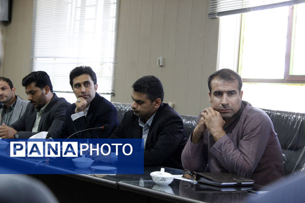 نشست جمع بندی بازدید‌های پروژه مهر از شهرستان‌های گرمه و جاجرم