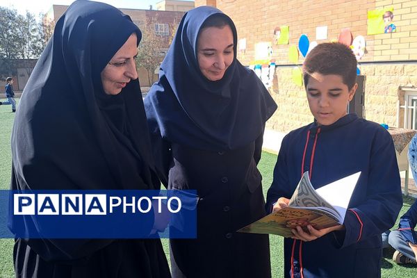  برپایی نمایشگاه  آثار دانش‌آموزان در مدرسه غیاث‌الدین جمشید کاشانی ملارد 