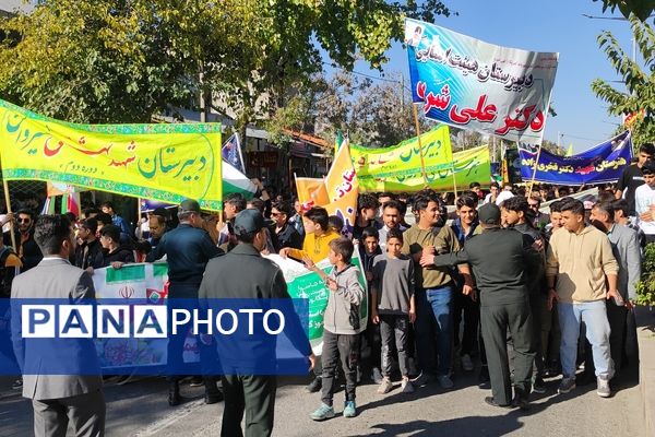 برپایی راهپیمایی باشکوه ۱۳ آبان در شهرستان شیروان