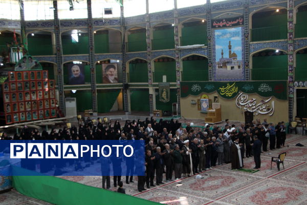 اقامه نماز باران در حسنیه محمود‌آباد یزد