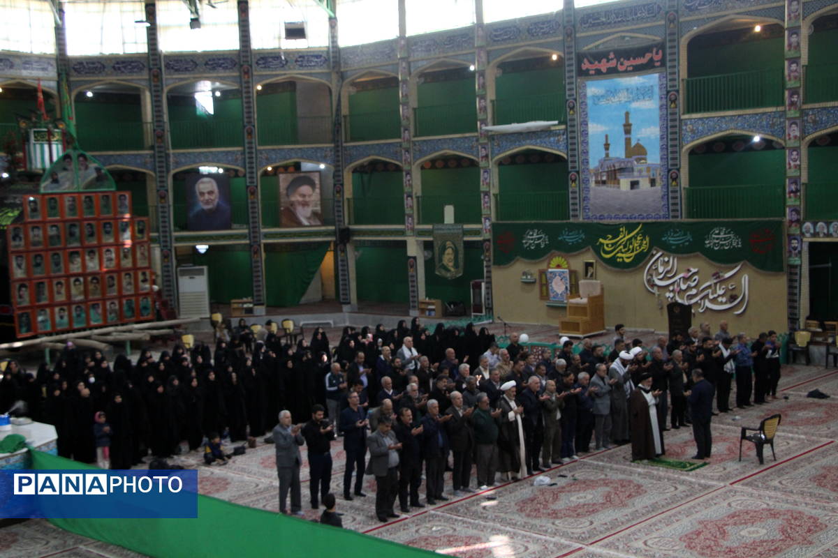 اقامه نماز باران در حسنیه محمود‌آباد یزد