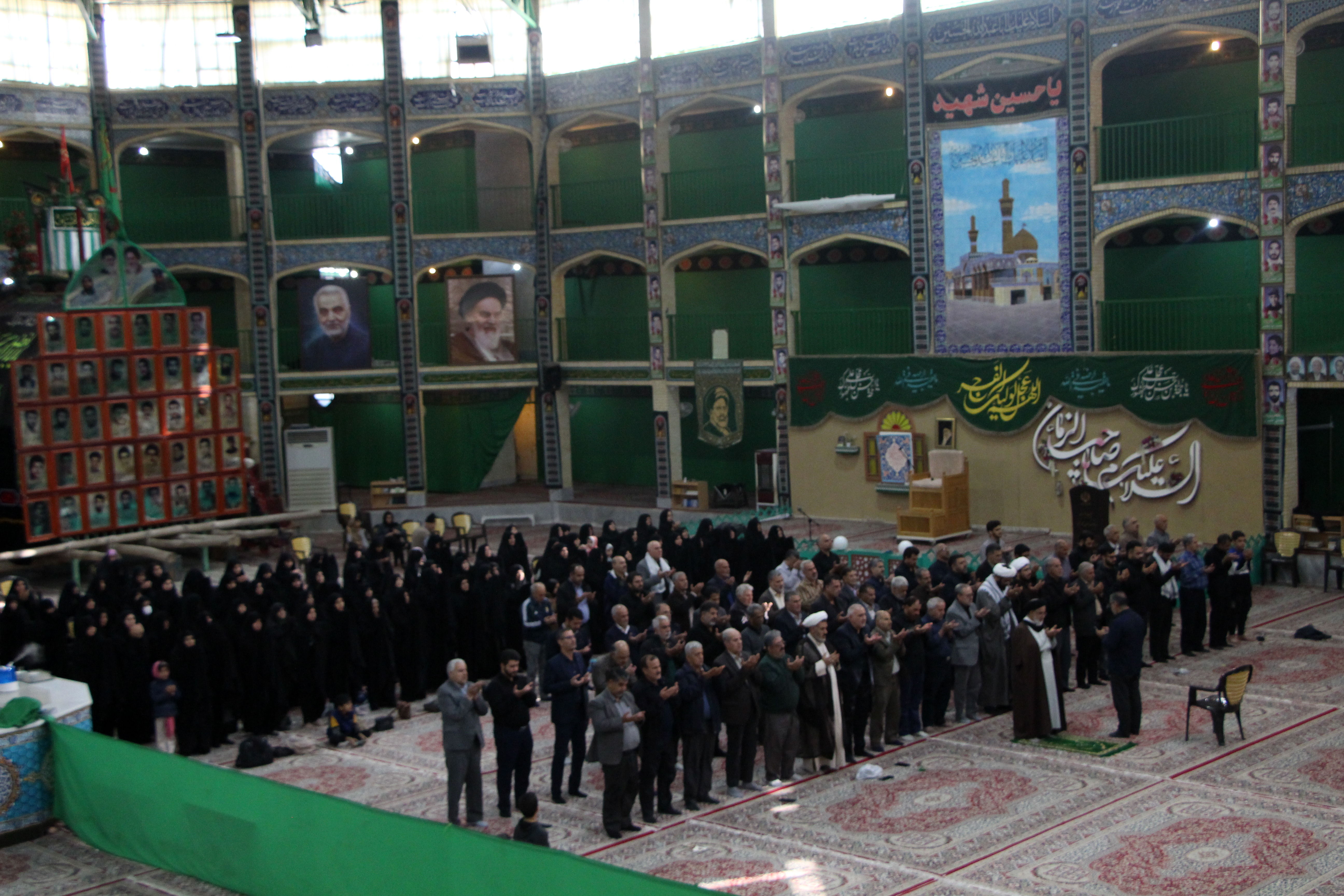 اقامه نماز باران در حسنیه محمود‌آباد یزد