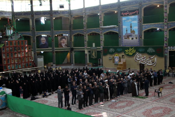 اقامه نماز باران در حسنیه محمود‌آباد یزد